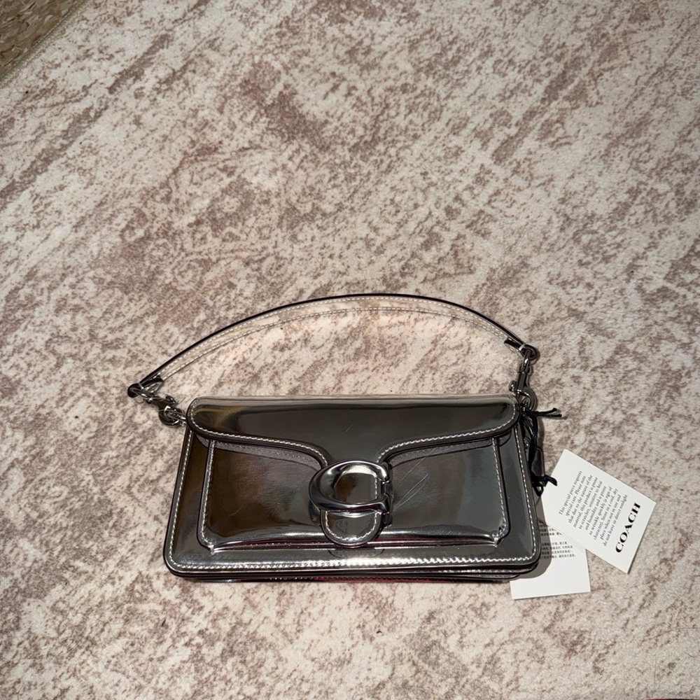 Tabby Shoulder Bag 20 In Metallic